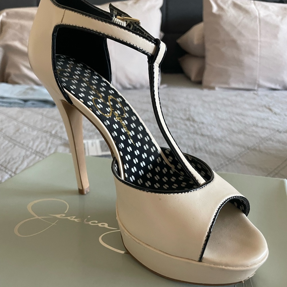 Jessica Simpson Heels
